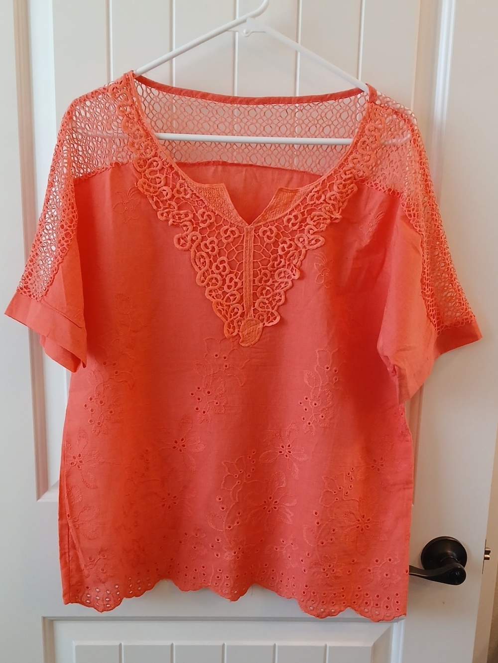 Women's Coral Lace-Trim Short Sleeve Top